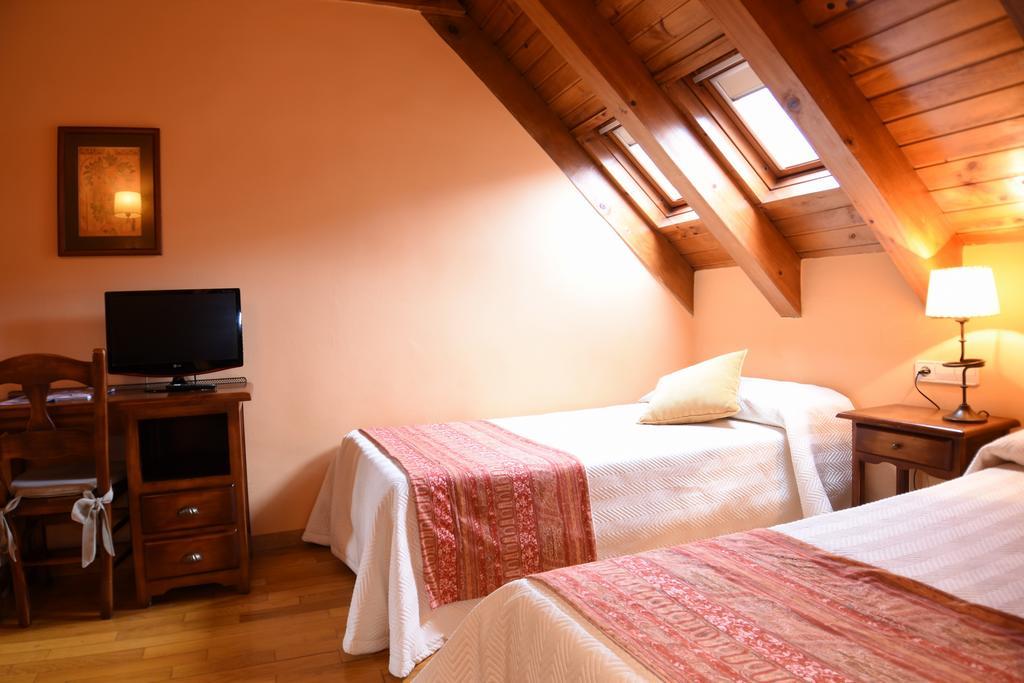 Eth Pomer Viella Chambre photo